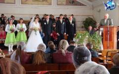 Венчание в церкви.